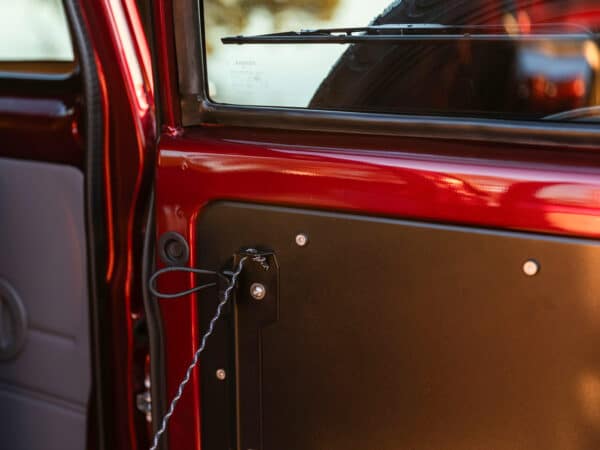 LC76 Rear Door Drop Down Table & Door Cards